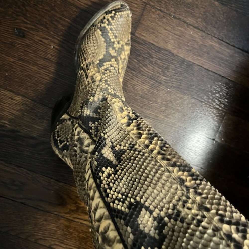 Dan Post Ladies Full Snakeskin boots  Vintage - Picture 2 of 8
